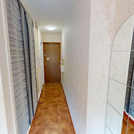 Economique Pres Des Plages Et Commerces, 6 Couchages - - Fr-1-196-354 Apartment