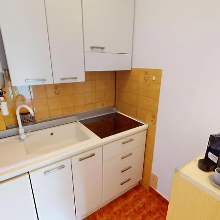 Economique Pres Des Plages Et Commerces, 6 Couchages - - Fr-1-196-354 Apartament Mentona